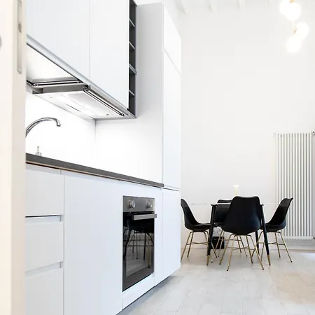 - Esclusivo In Pieno Centro Apartment Pavia